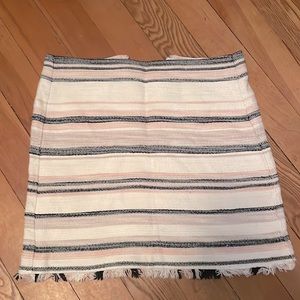 Size 8 Loft pencil skirt with back zip closure
